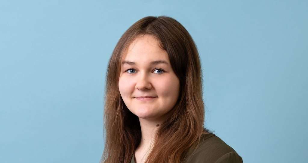 Emily Millward- Seddons headshot- cropped 2